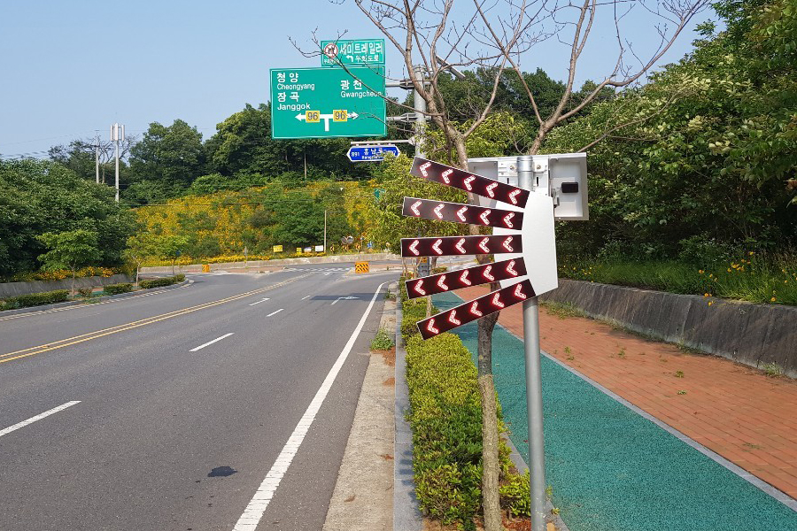 [실적사진] 쏠라 순차점멸기 – 설치 사진2 표지